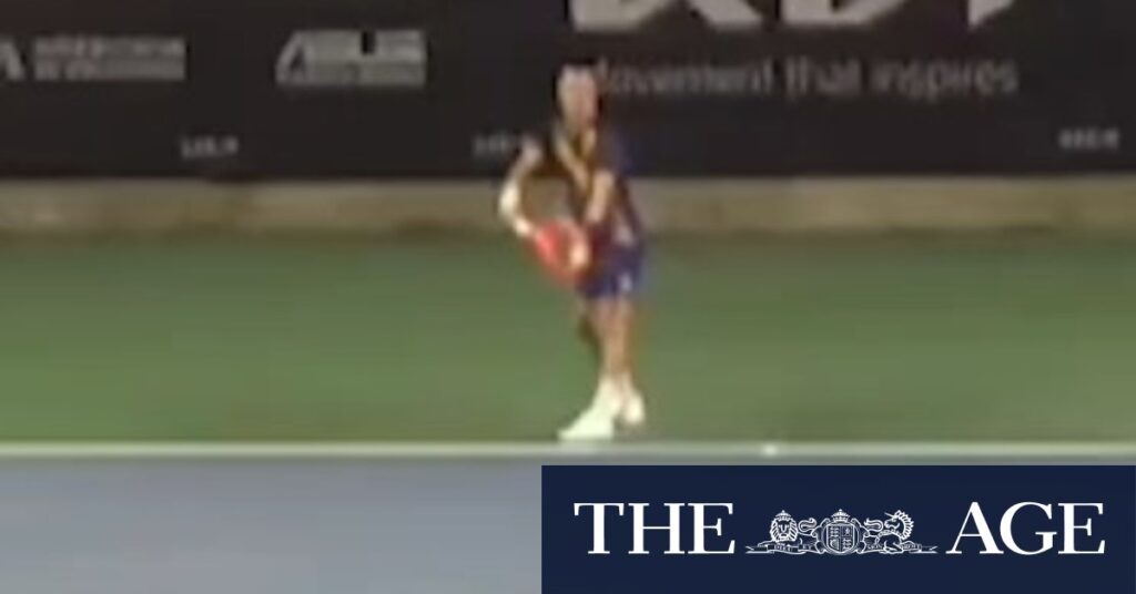 Video: Tomic dominates in Colombia